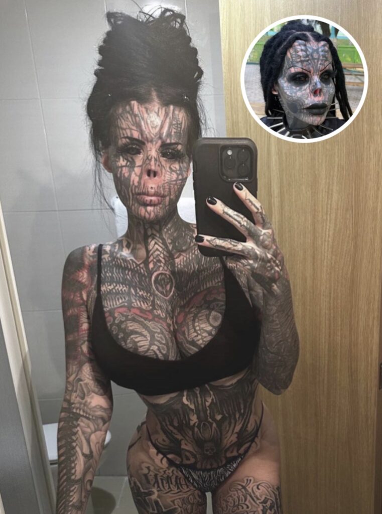 Tattooed Woman Who Keeps Her Nose Inside A Jar Reveals How She Looked Before👀💬 Tattooed Woman Who Keeps Her Nose Inside A Jar Reveals How She Looked Before👀💬