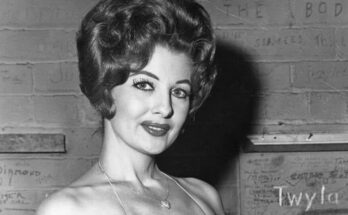 The original hourglass: The model who changed the standards of beauty and power