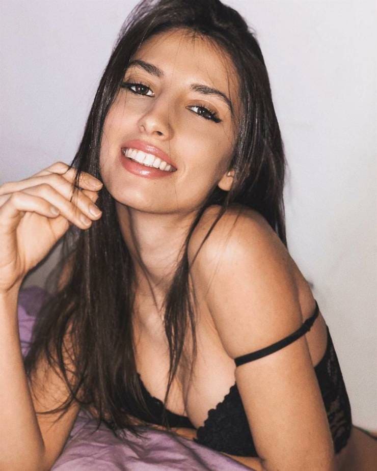 No words. Just look (21 Pics) No words. Just look (21 Pics)